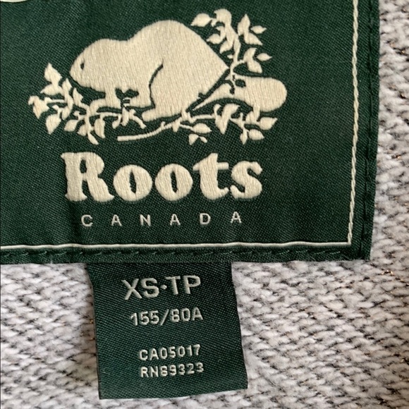 Roots Gray Sweatshirt - Picture 2 of 4